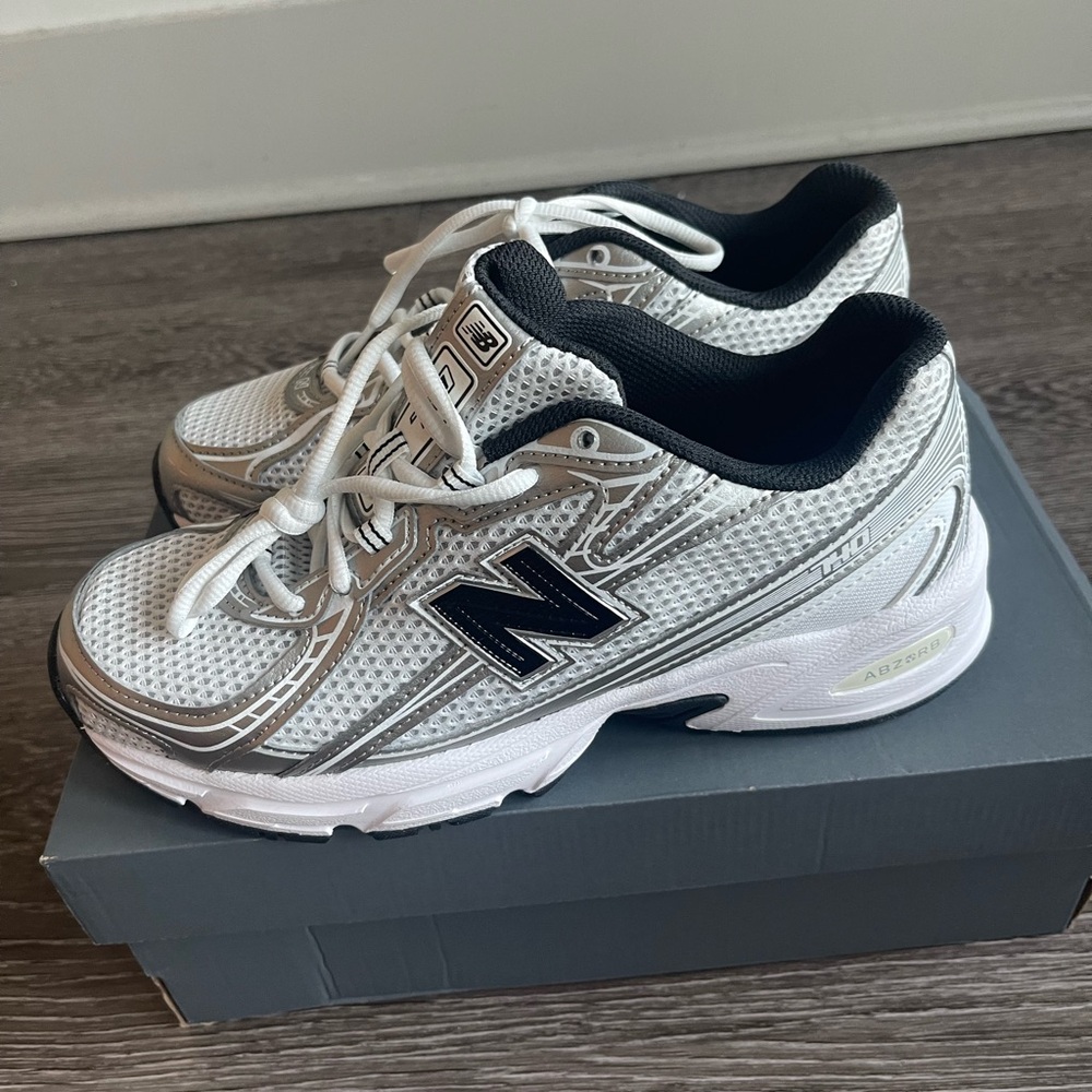 New Balance Silver and Black Running Shoes